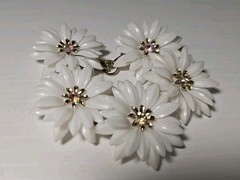 One Vintage Coro Bracelet 5 Link White Daisy Rhinestone Center 6″ (2 Available)