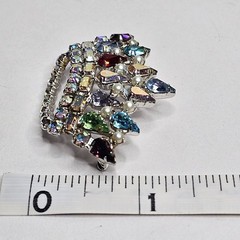 B. David Vintage Crown Brooch Green Glow Pin Multicolor Rhinestone Faux Pearl