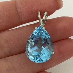 925 Sterling Silver Natural Swiss Blue Topaz Teardrop Pear Pendant 20 Carats