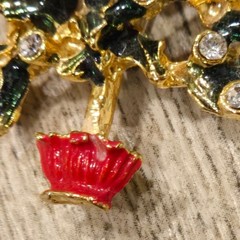 Vintage Rhinestone Christmas Tree Brooch set Filigree Gold Tone Holiday Pin Gift