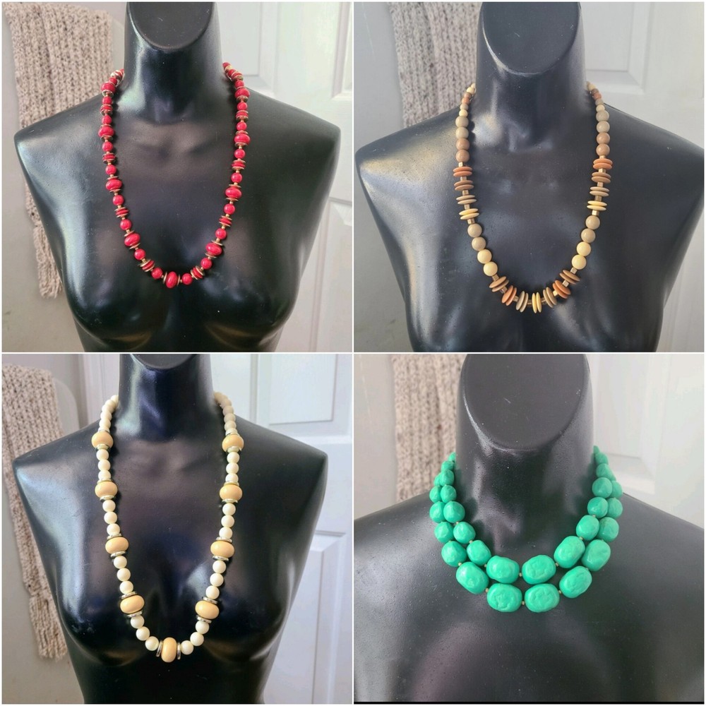 Vtg Four Chunky Beaded Necklaces 15-28″ Colorful Neutral Long Boho Classic Chic