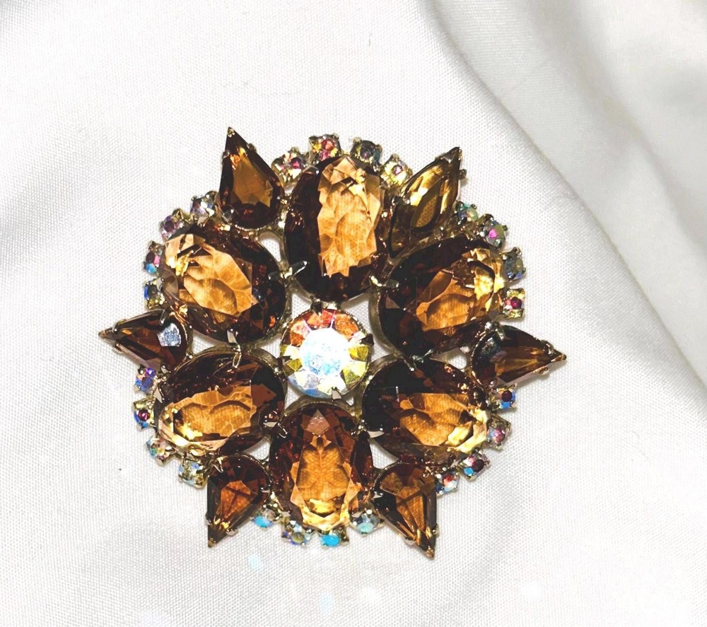 D&E Smokey Topaz Rhinestone Open Back