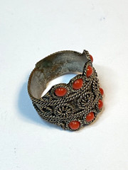 Unique Vintage Ring, Orange/Red Stones, Silver Tone, Aged Patina Size 6 Adjust.