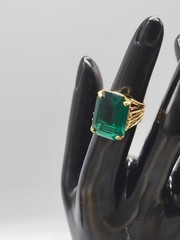 Vtg Ana BeKoach 18KHGE Simulated Emerald Cocktail Ring Sz 5 Gold Electroplated