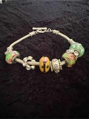 Vintage 8.5” European Charm Bracelet Floral Lampwork Glass Beads Silver Tone