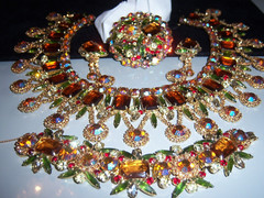 JULIANA D&E WATERMELON RHINESTONE NECKLACE BRACELET BROOCH EARRING SET PARURE