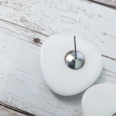 Vintage Earrings For Pierced Ears Off White Rounded Triangle – Damaged