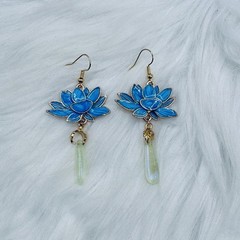 Elegant Vintage-Style Chinese for Lotus Earrings with Teardrop Accent