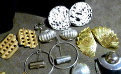26 Piece LOT MID CENTURY MODERN VINTAGE UNIQUE Statement Making JEWELRY LOT