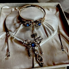 Antique Victorian 24K Gold Plate SET Lavalier Necklace/Pin Bracelet Clamper Box