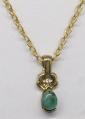 Faux Jade Green Oval Cabochon Gold Tone Pendant Chain Necklace Rhinestone Accent
