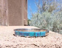 Vintage 925 Sterling Silver Blue Fire Opal Inlay Hinged Bangle Bracelet Mexico