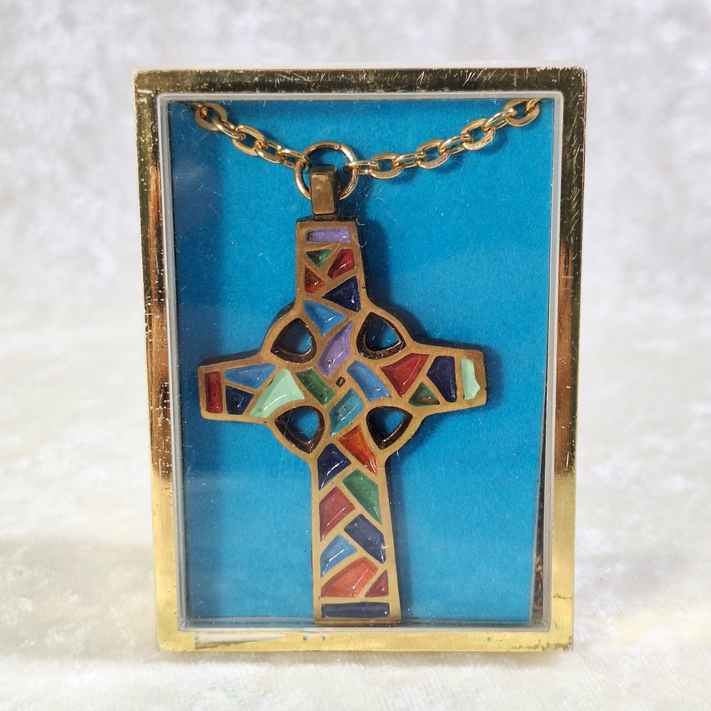1969 Israel Terra Sancta Guild Brass Multicolor Enamel Cross 28 in Pend Necklace