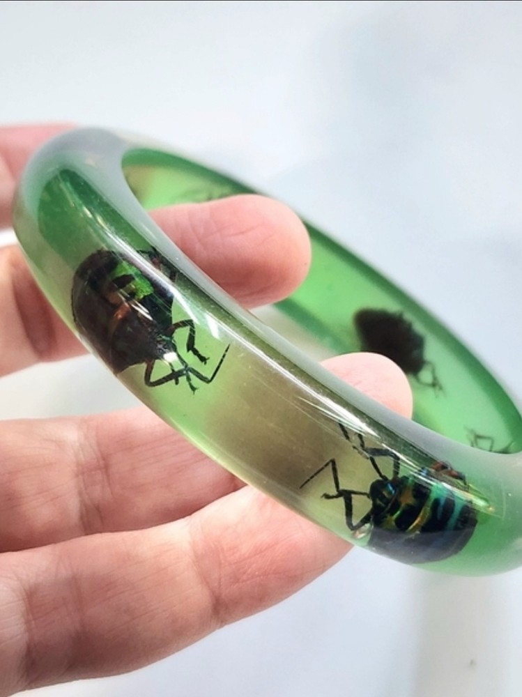 Vintage Green Juice Lucite Beetle Bangle