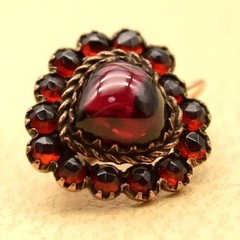 Vintage Unbranded Garnet Heart Motif Earrings (Almandine Garnet) F012