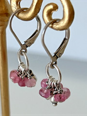 Vintage Sterling Silver 2.4g Tiny Balls Faceted Quartz Cluster Dangle Earrings