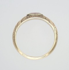 Pretty Antique Victorian Solid 9K Gold Garnet Floral Scroll Band Ring Size 5.25