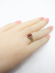 Charming Antique Victorian 14K Yellow Gold Sythetic Ruby Filligree Ring Size 5