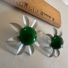 Vintage Large Enamal Flower Clip On Earring White and Green Enamel Flower