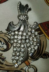1930s Art Deco MASSIVE hand set Rhinestone Pot Metal Foliage Brooch *unique
