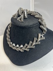 Vintage Smoky Gray Thermoset Silver Tone Necklace Bracelet Earrings Parure Set