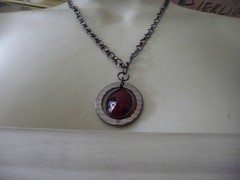 PENDANT LRG RED FACETED PLASTIC STONE ON SILVER TONE CHAIN NECKLACE #20/21