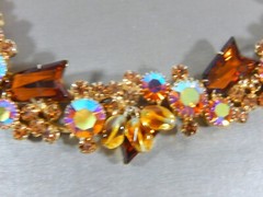 JULIANA D&E 5 LINK BRACELET RARE ARROW SHAPE RHINESTONE POURED GLASS DANGLES