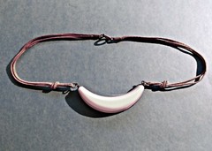 Vintage 3-Toned Wood Pendant Leather Pull Cord Necklace