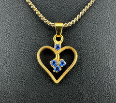 Vintage Rhinestone Heart Pendant Necklace Blue Stone Gold Tone 15″ Chain Dainty