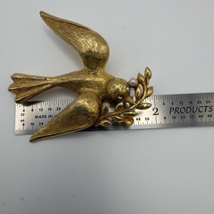 VTG Marvella Dove Brooch Gold Tone Bird Peace Olive Branch Faux Pearl