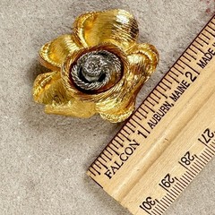Vintage Two-Tone Chunky Flower Brooch Gold Silver Tone Unsigned Retro Pin