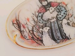 Lot of Two P Buckley Moss Anna Perenna Signed Numbered Oval Pins 1989 & 1990