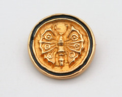 MMA Metropolitan Museum of Art 1989 Butterfly Imprinted Black Enamel Pin Brooch