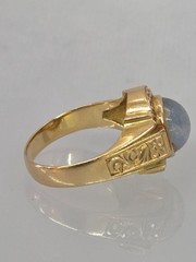 Beautiful 1930’s Chinese 18k Gold & Moonstone ring Size 7.5
