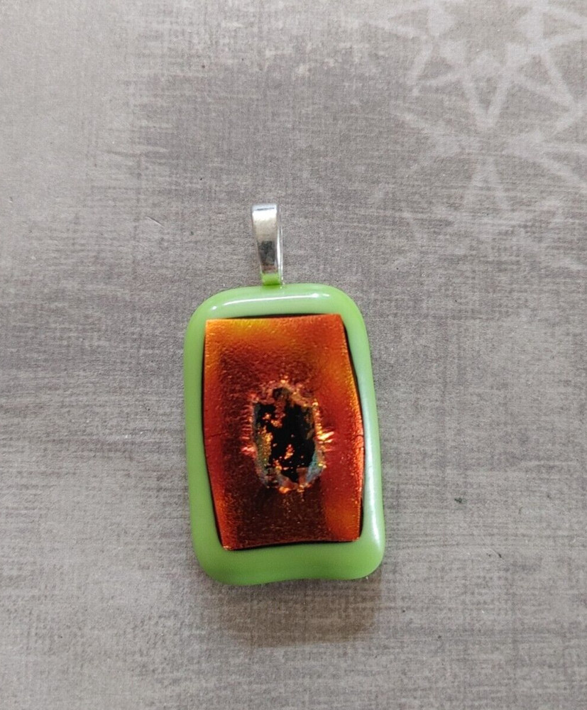 Vintage pendant artisan art glass 3D fiery precious metal foil boro silica green