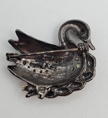 925 Swan Brooch 1.25in Rhodium Plate Sterling Silver Peridot Onyx Figural Estate