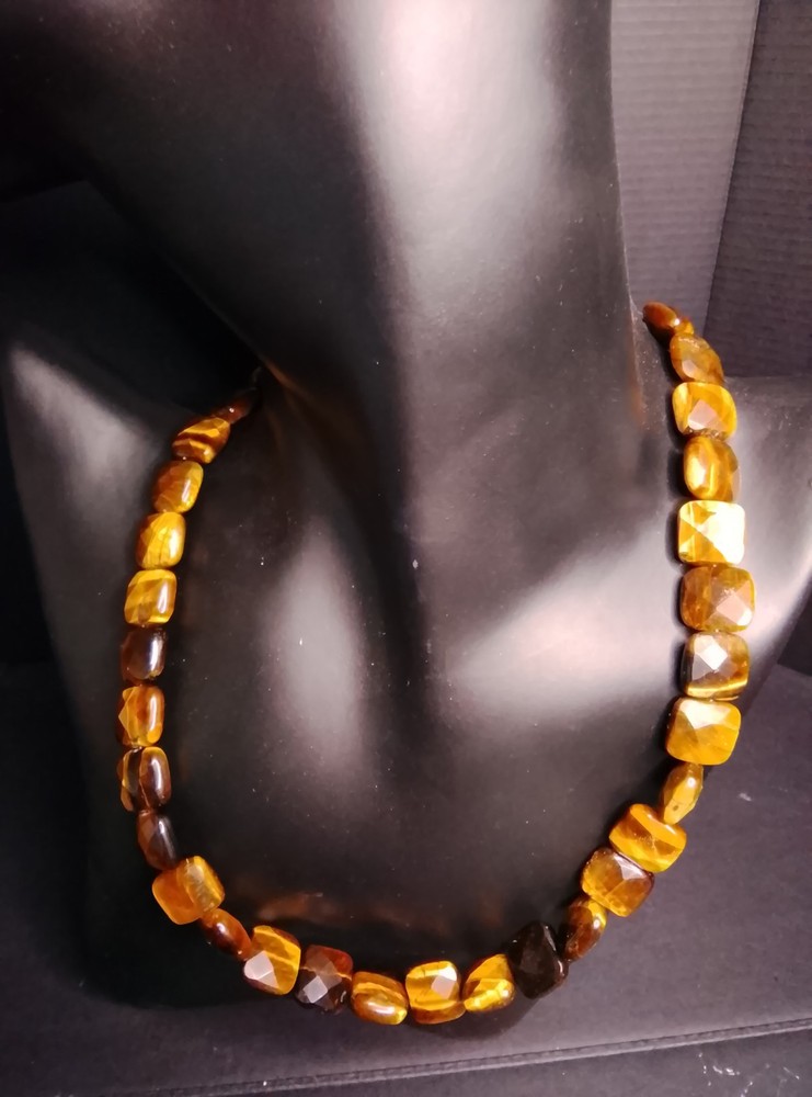 16″ Vintage Tigers Eye Faceted Bead Necklace Chunky Geometric 52.77 Grams