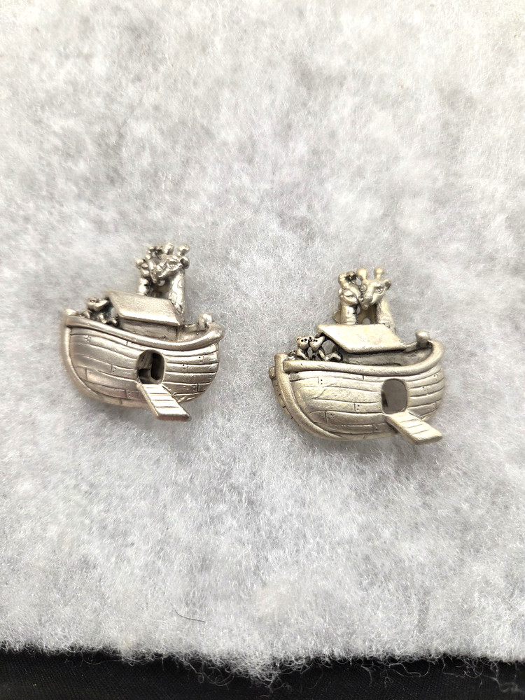 Vtg AJC silver tone Noah’s Ark animal clip on Earrings