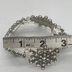 Vintage Silver Tone Snowflake Shaped Stretch Bracelet With Iridescent Gemstones