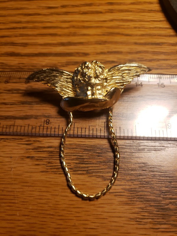 Art Deco Art Nouveau Revival Goldtone Cherub Chain Pin