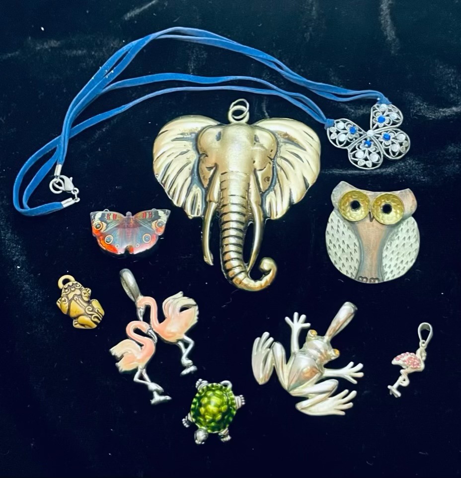 Lot 9 Vintage & Modern Animal & Birds Pendants Charms Elephant Frog Owl Flamingo