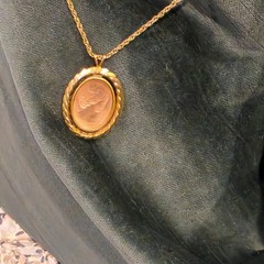 Vintage Gold Tone Intaglio Glass Cameo Necklace Oval Portrait Twisted Rope Chain