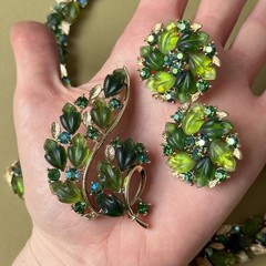 Vtg 1950s Lisner Green Crystal Leaf Parure Set Necklace Bracelet Brooch Earrings