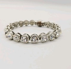 Carolee Tennis Bracelet White Round Crystal Silver tone Magnetic Signed 8.5 in