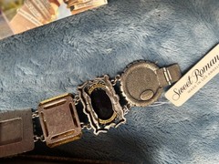 Sweet Romance Vintage Cameo Fleur De Lis Coat Of Arms Bracelet nwt & box paper