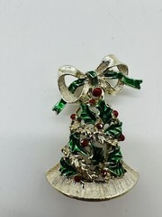 Vtg Gerry’s Co Christmas Bell Brooch Pin Gold Toned Green Holly Red Berries