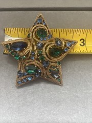 LaRoco La Roco Domed Paisley Rhinestone Star Brooch Pin Greens & Blues