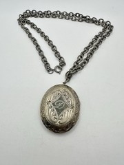 VTG Silver Tone XL Photo Pill Locket Signed D 32in Unsigned Estate Sale Read
