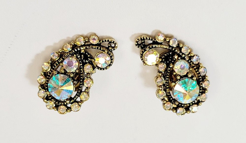 Vintage Gold Tone AB Rhinestone Rivoli Paisley Earrings
