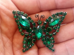 Vintage Forest Green Butterfly Brooch Navette Rhinestones Pin 2″ Unsigned Weiss?